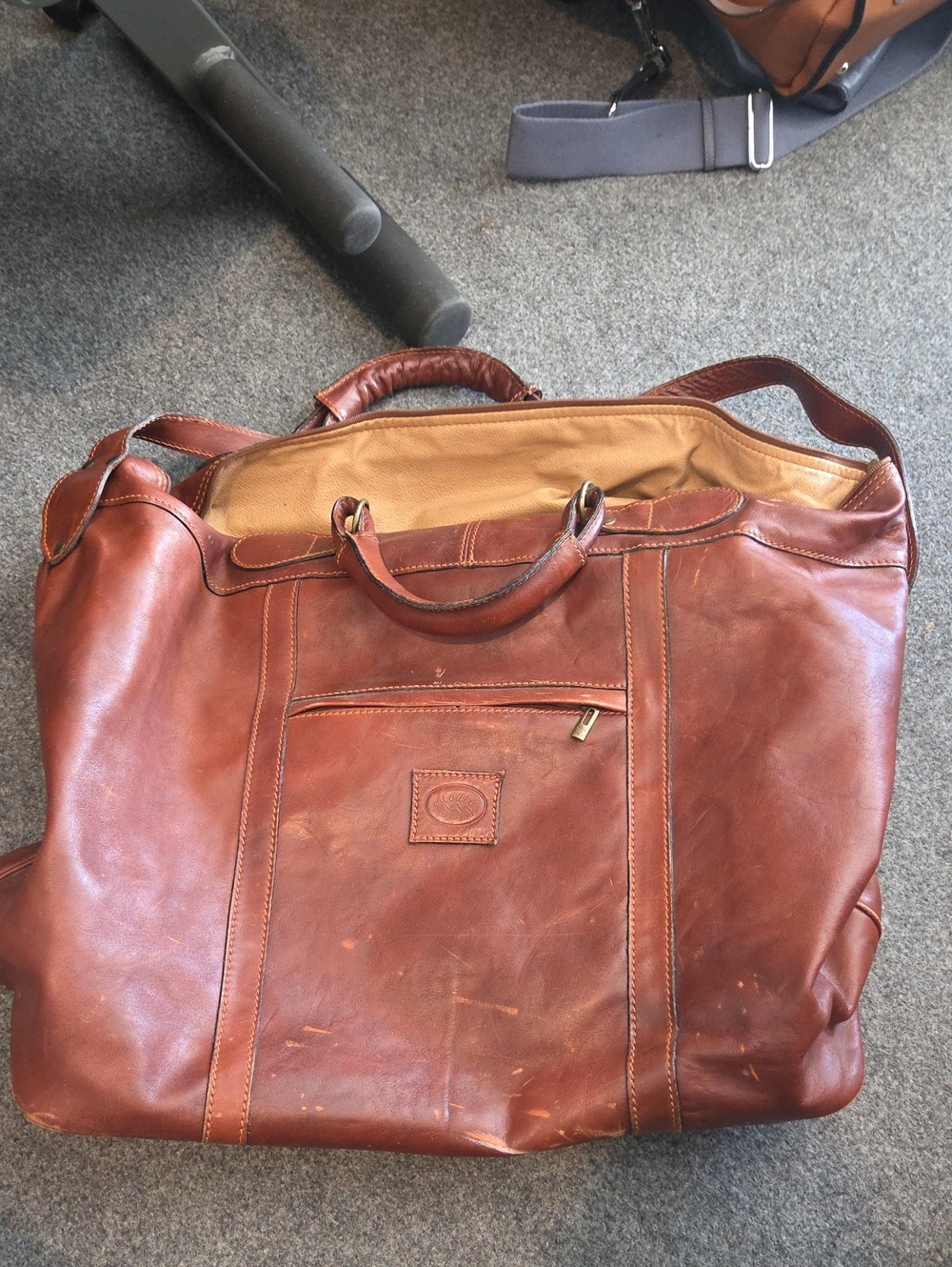 Men's Leather Weekender Bag in Chestnut Brown Made In Italy